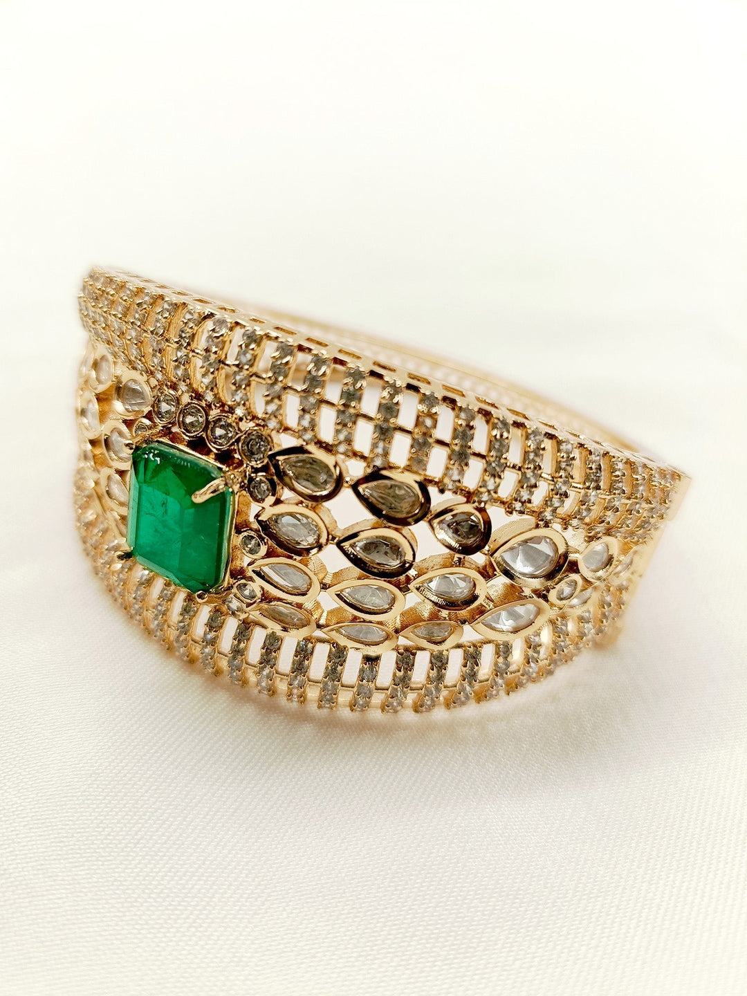 Shalini Green Kundan Bracelet - qivii