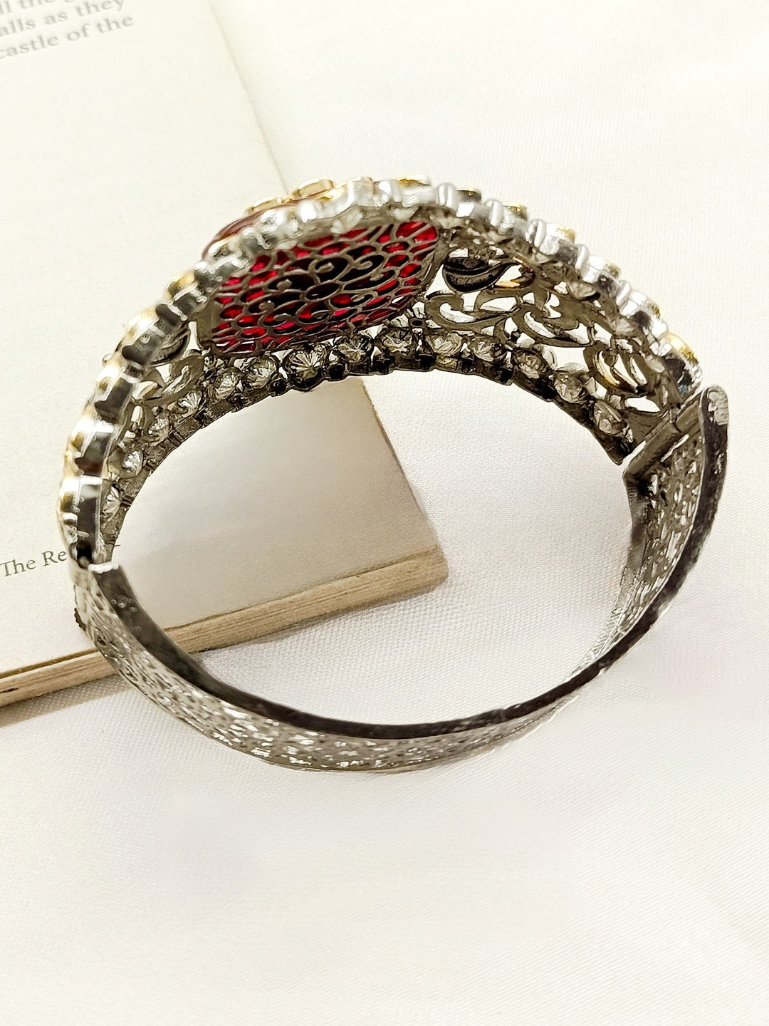 Rachna Majenta Victorian Kada - qivii