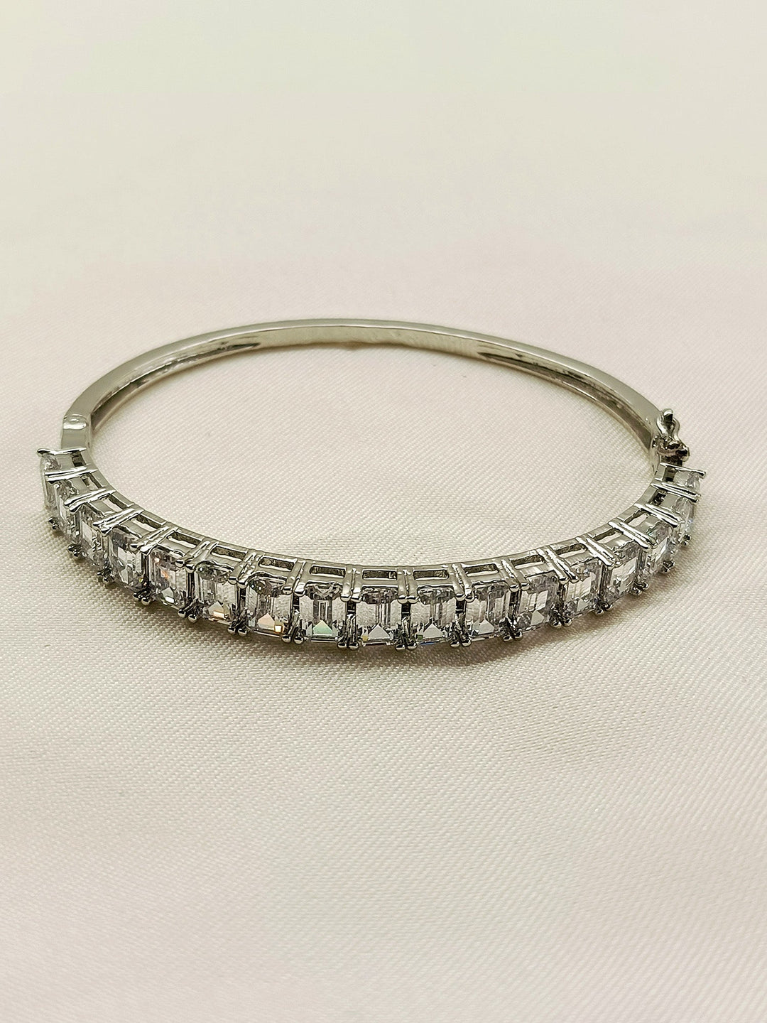 Ariana White American Diamond Bracelet - qivii