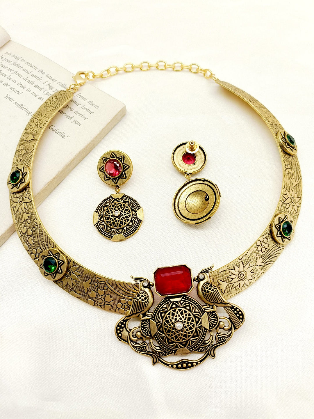 Latika M & G Hasli Style Antique Necklace Set - qivii