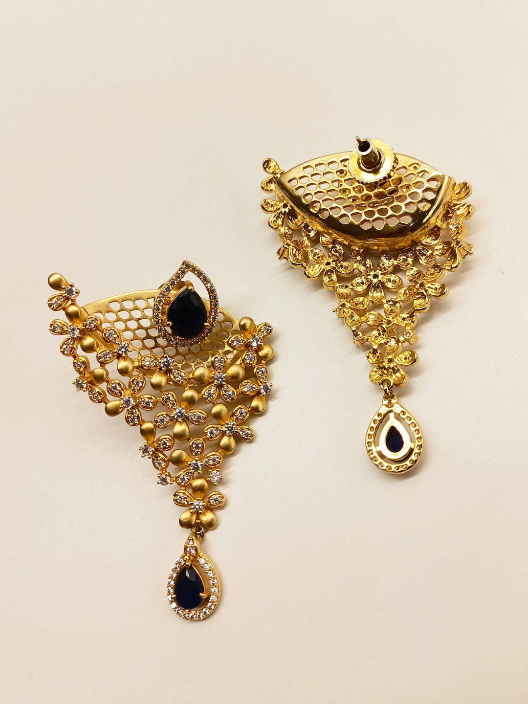 Tashvi Earcuff Style Earrings - qivii