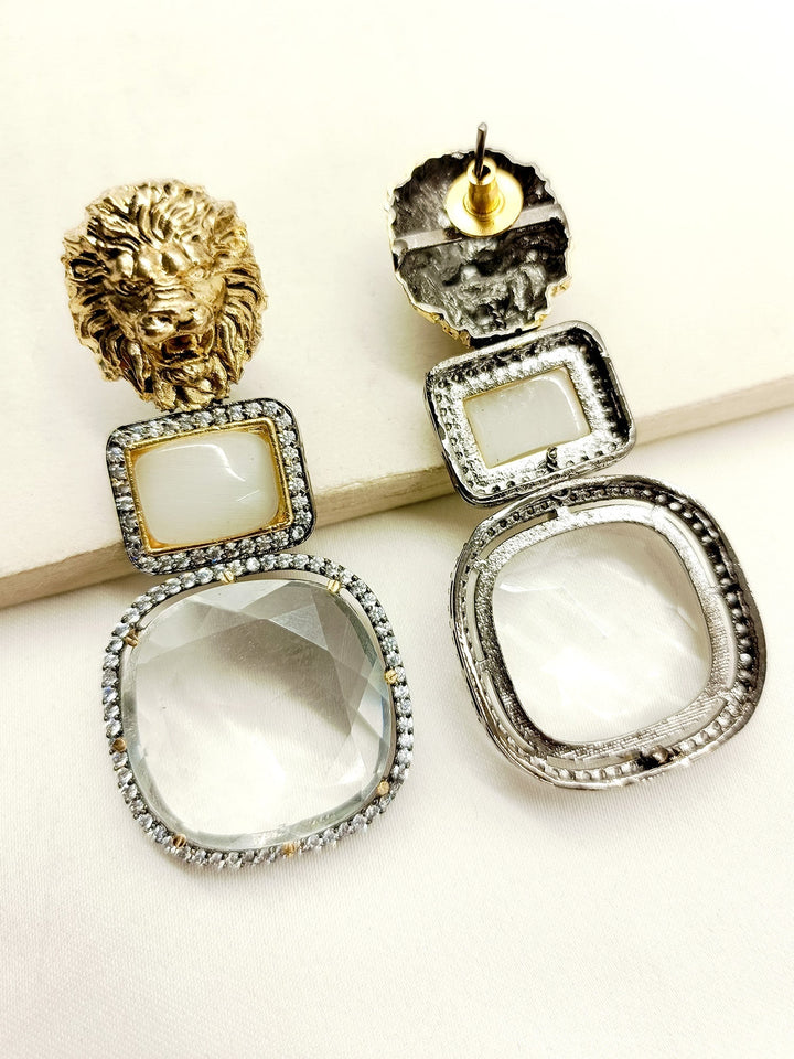 Elegant and timeless Victorian earrings with black polish brass metal