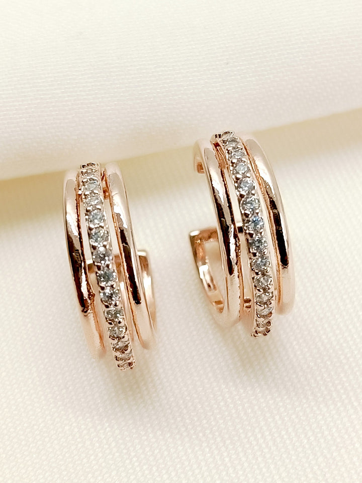 Asuee White American Diamond Earcuff - qivii