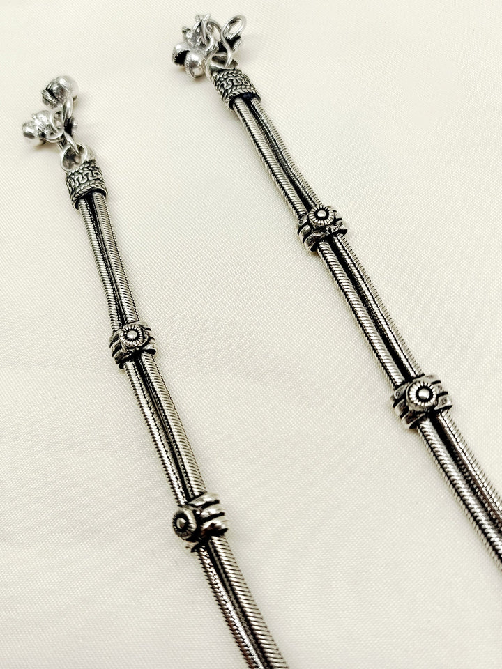 Devisha Double Layerd Oxidized Silver Anklet - qivii