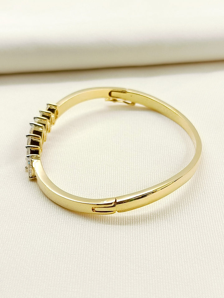 Meera 92.5 Silver Swarovski Stone Bracelet - qivii