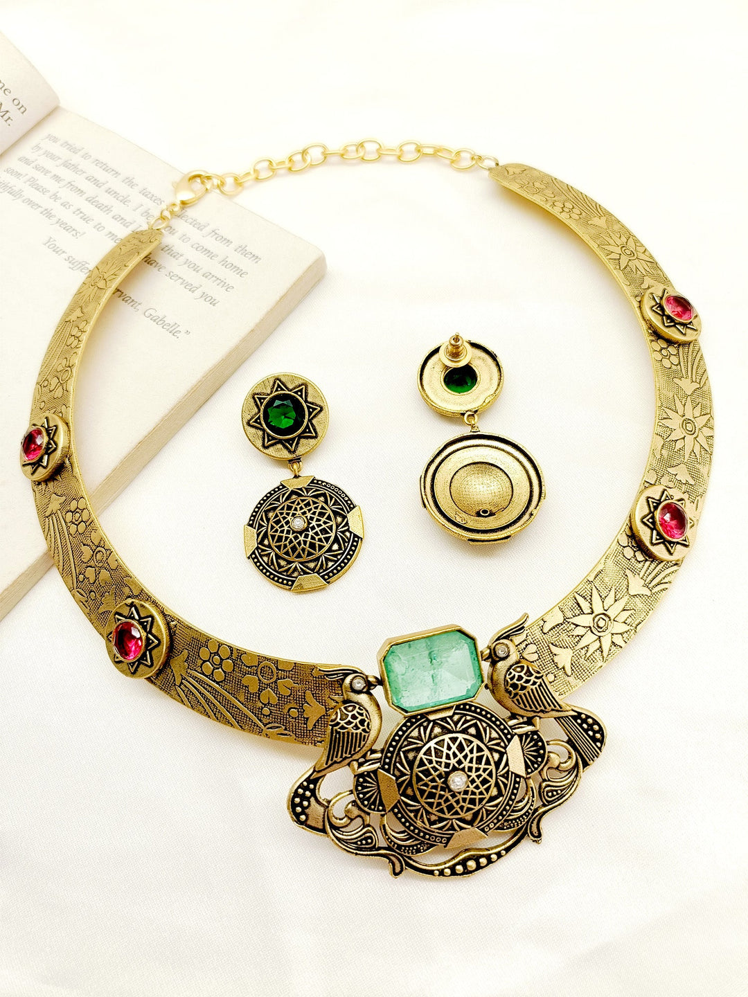 Warhi M & G Hasli Style Antique Necklace Set - qivii