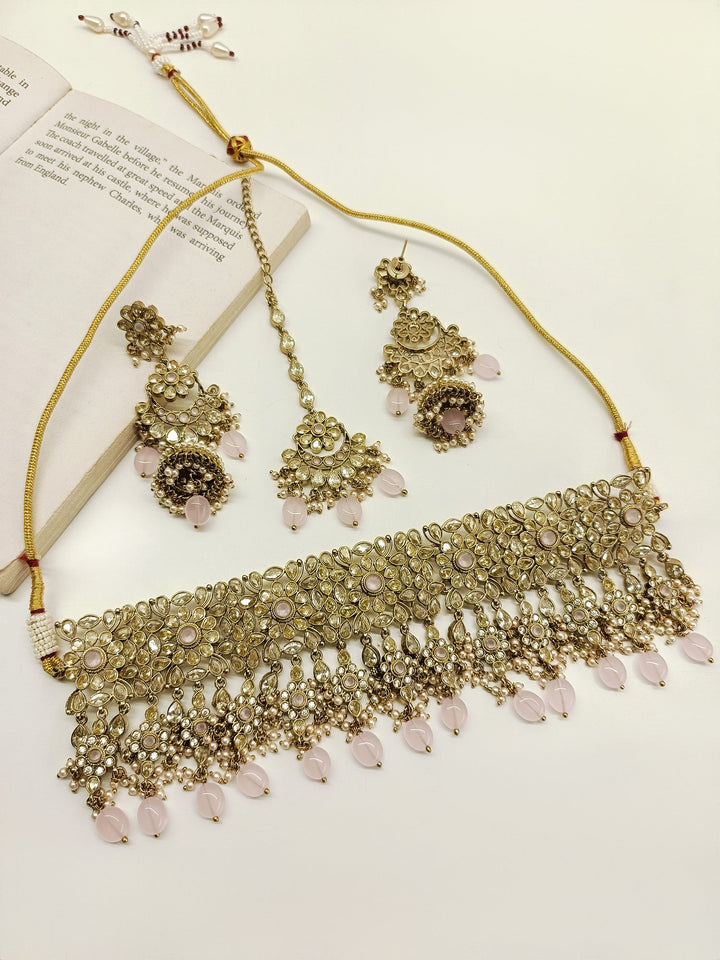 Yashvi Baby Pink Polki Choker Set - qivii