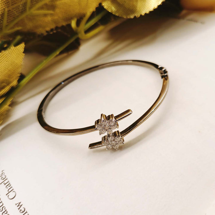 Nirupa Diamonds Work Rhodium Plated Victorian Bracelet - qivii