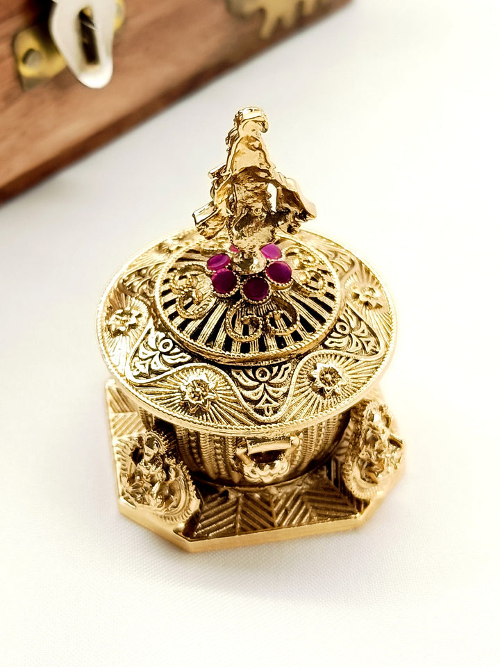 Payal Ruby Antique Temple Sindoor Dibbi - qivii