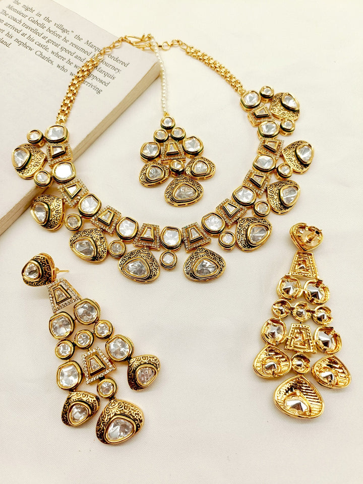 Pranjali White Kundan Necklace Set - qivii