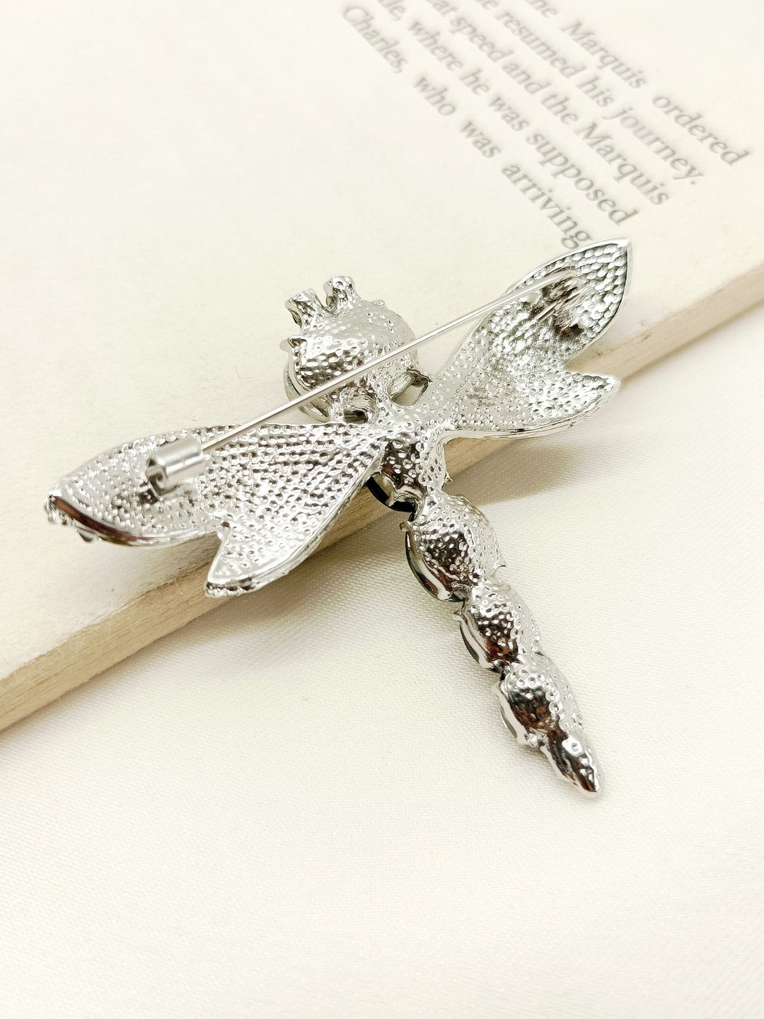 Badrahi Grasshopper Men's Brooch - qivii