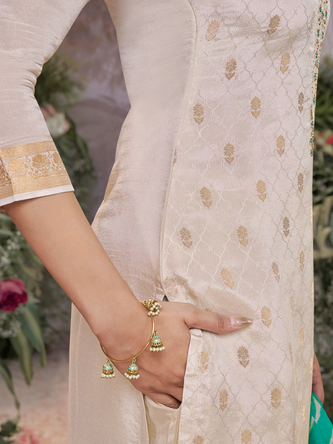 Cream Tissue Jacquard Kurta Set with Teal Green Contrast Digital Print Dupatta - qivii