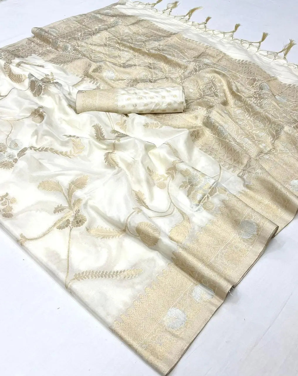 Beige Georgette Zari Weaving Silk Saree - qivii