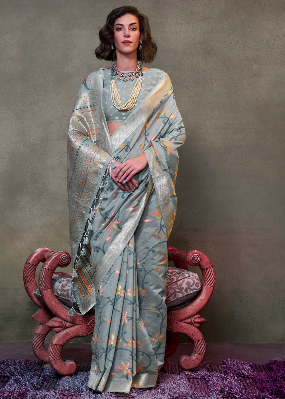 Seal Grey Jamdani Handwoven Cotton Saree with Brocade Blouse - qivii