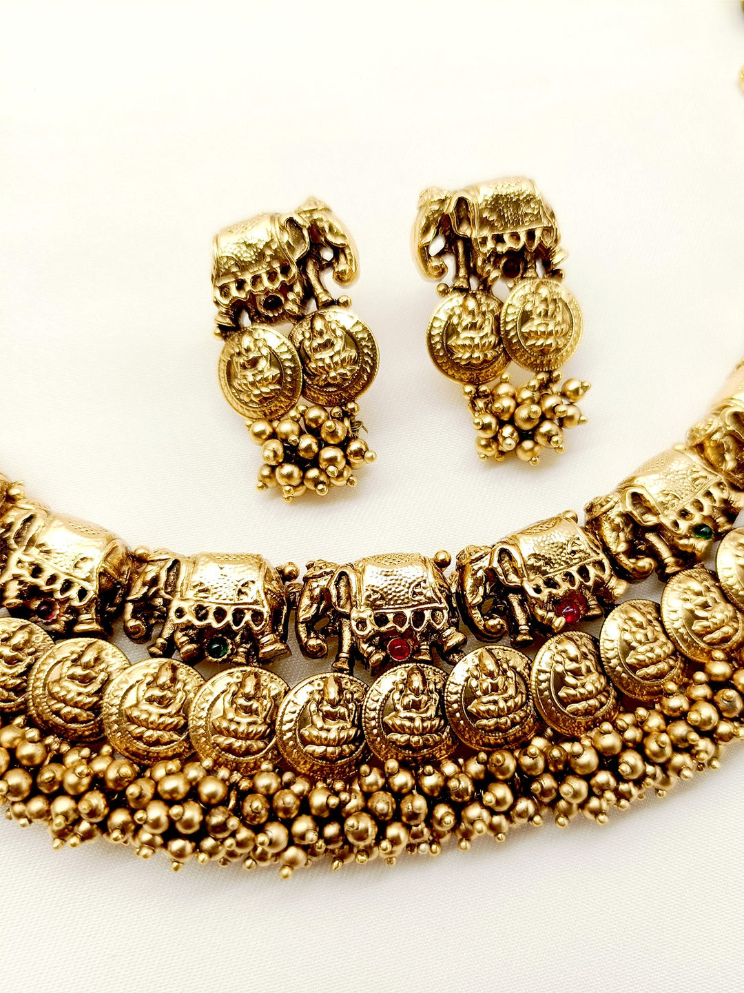 Janvi Plain Elephant Antique Temple Necklace Set - qivii