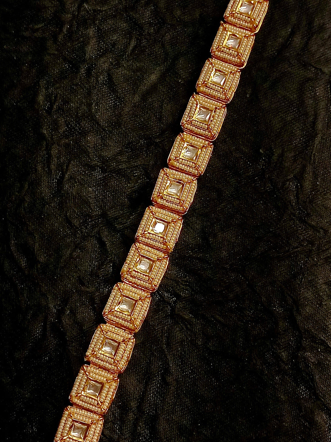 Aashi White Gold Plated Kundan Bracelet - qivii