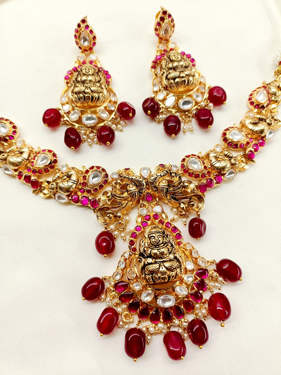 Kaveri Maroon Temple Antique Set - qivii