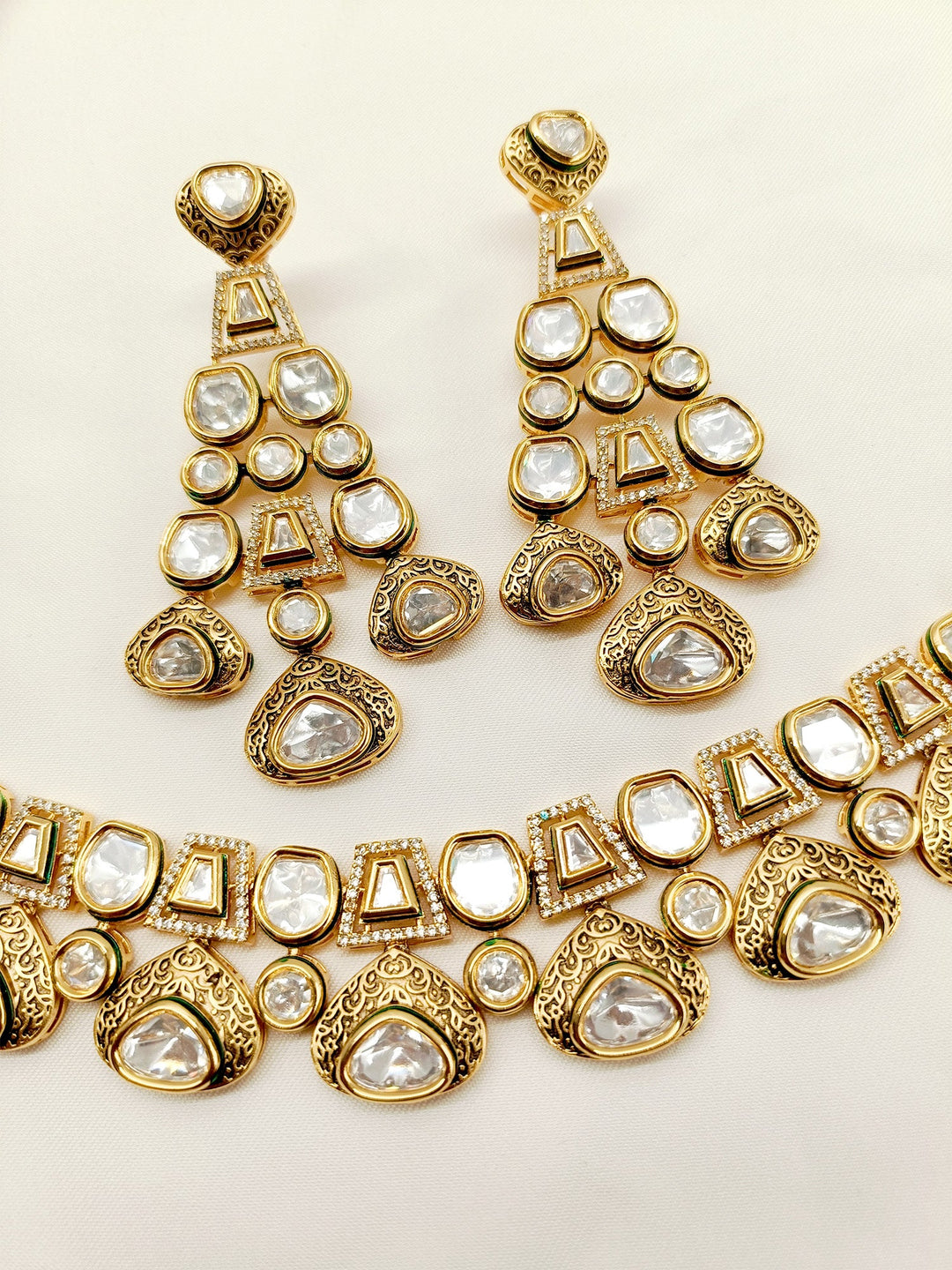 Pranjali White Kundan Necklace Set - qivii