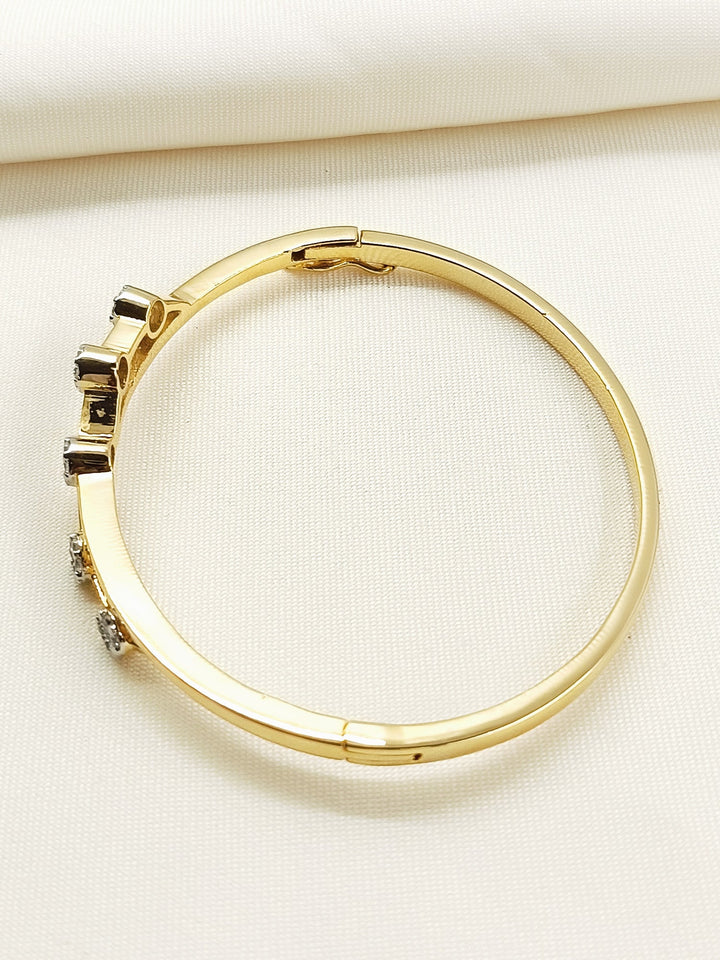 Lyra 92.5 Silver Swarovski Stone Bracelet - qivii