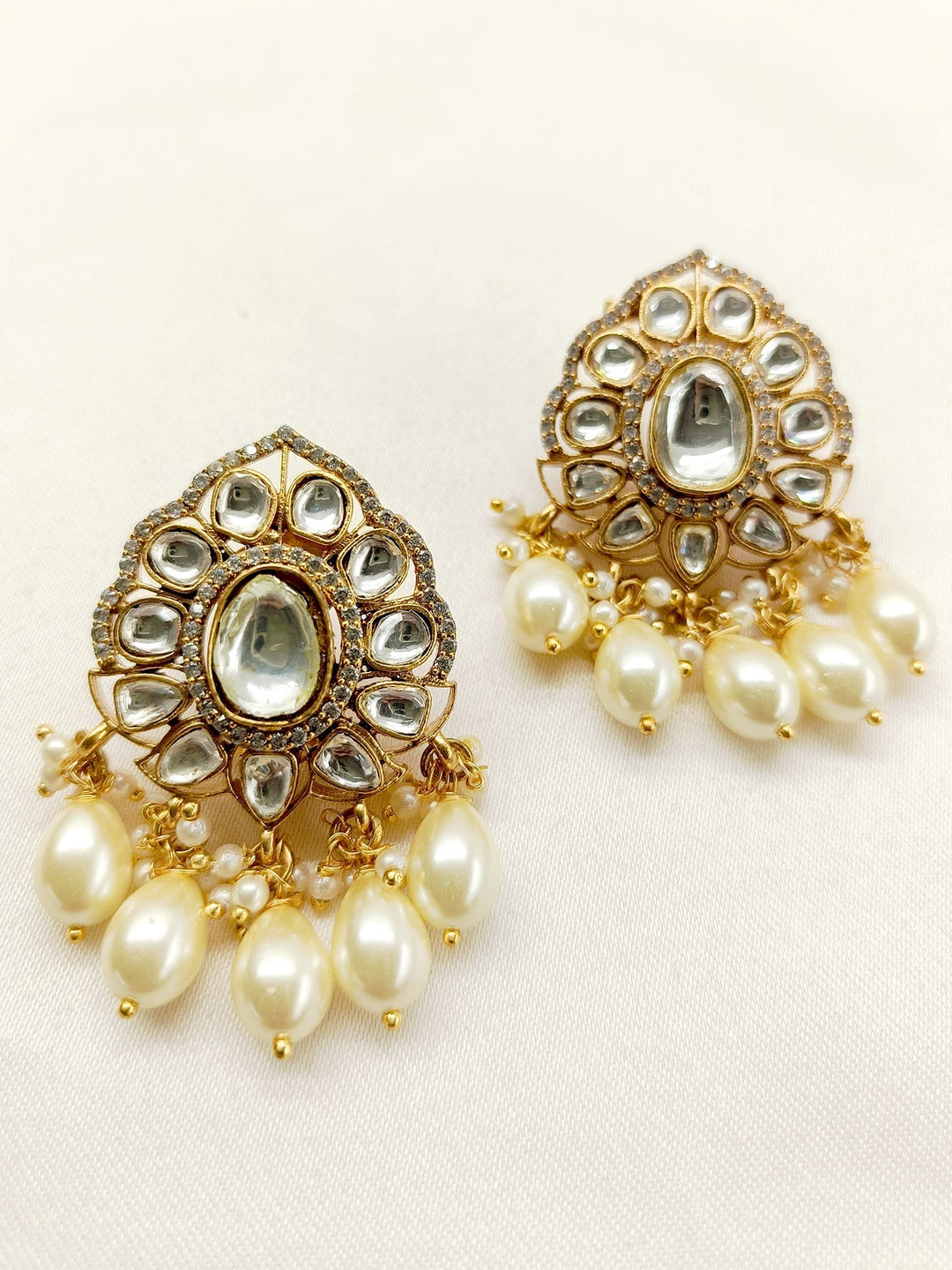 Kathyayani Off White Gold Plated Kundan Earrings - qivii