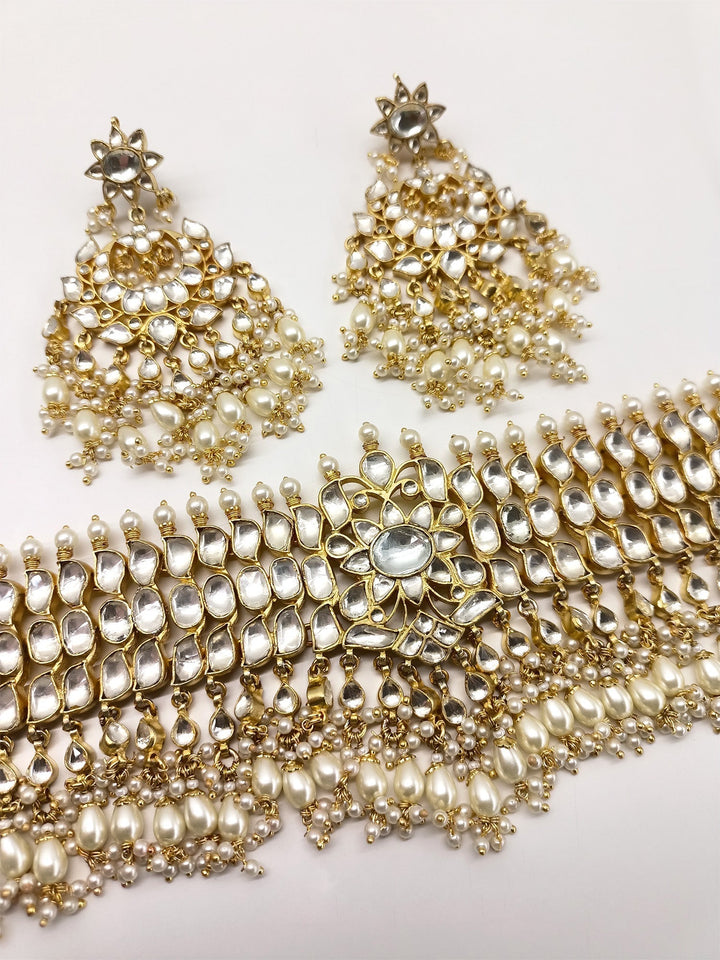  Exquisite gold plated brass choker set with matching earrings for special events