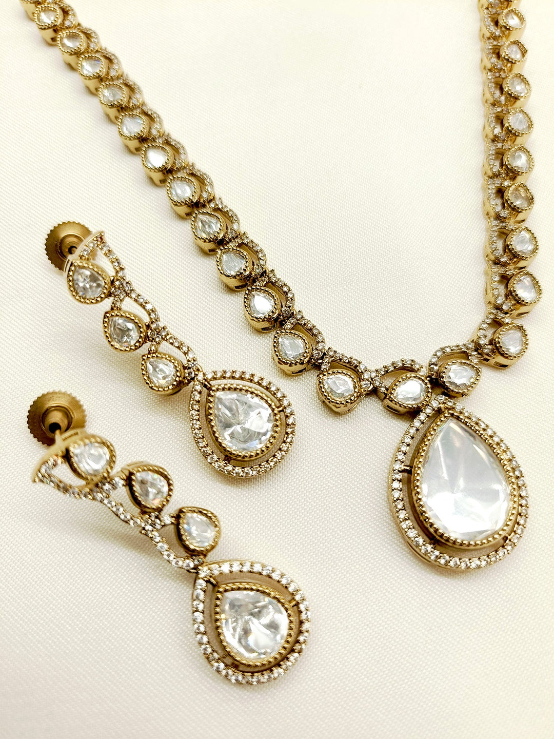 Kaiya White Polki Necklace Set - qivii