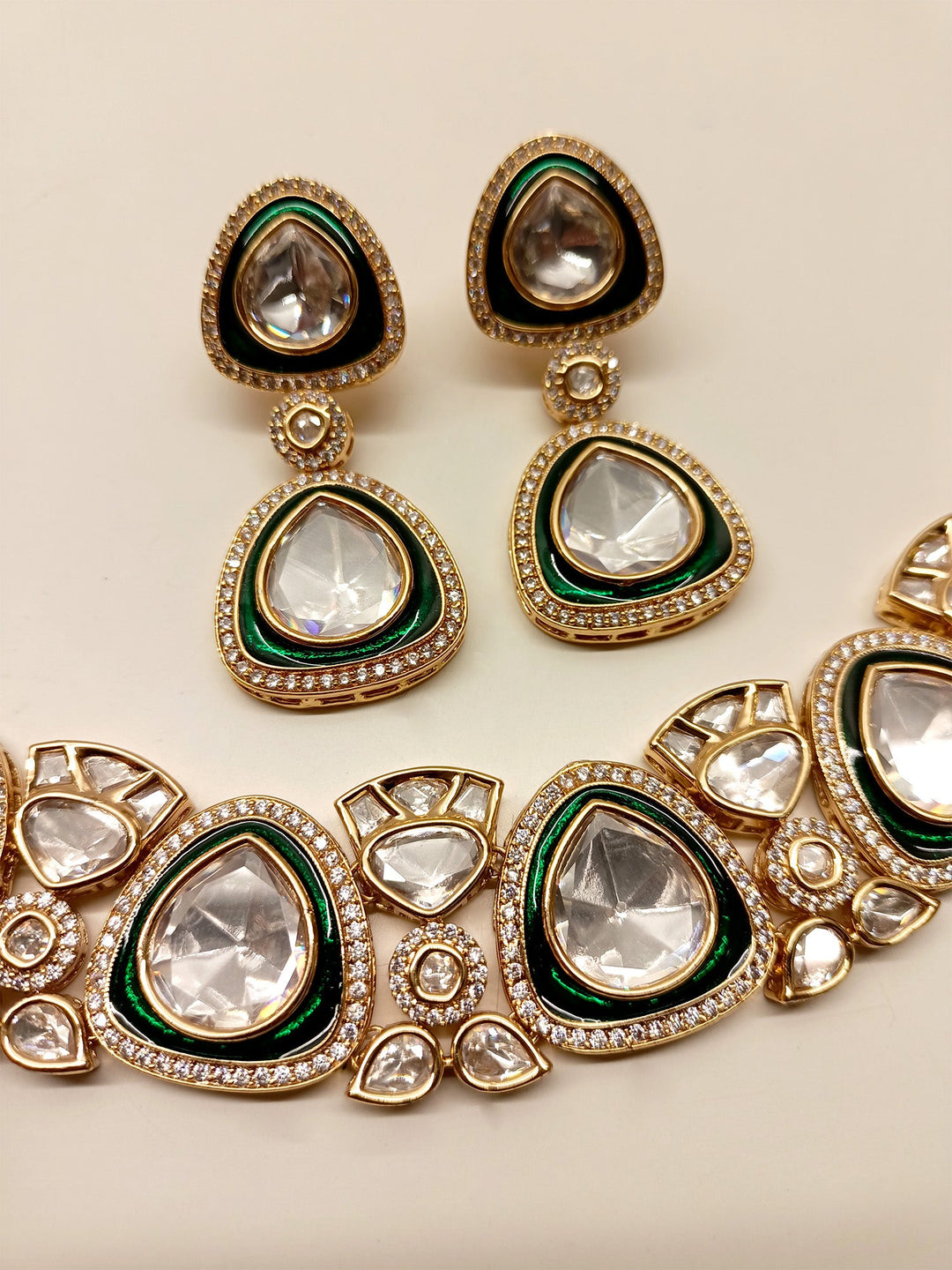 Ramiza Green Kundan Necklace Set - qivii