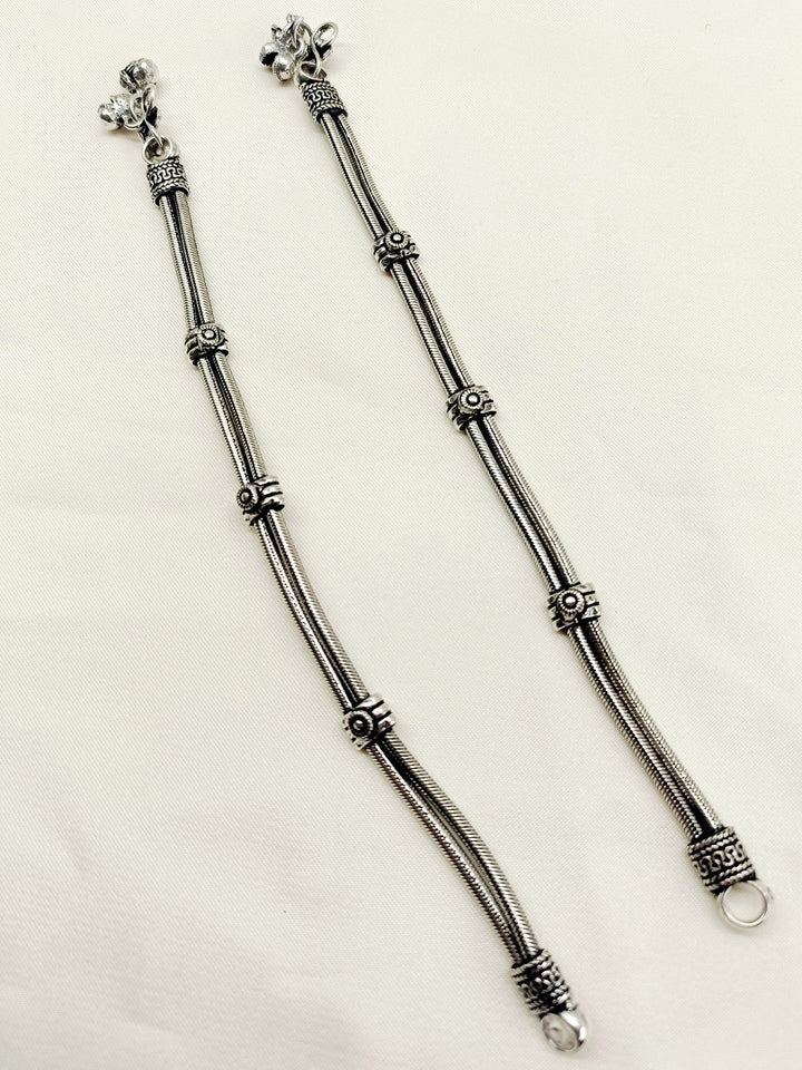 Devisha Double Layerd Oxidized Silver Anklet - qivii