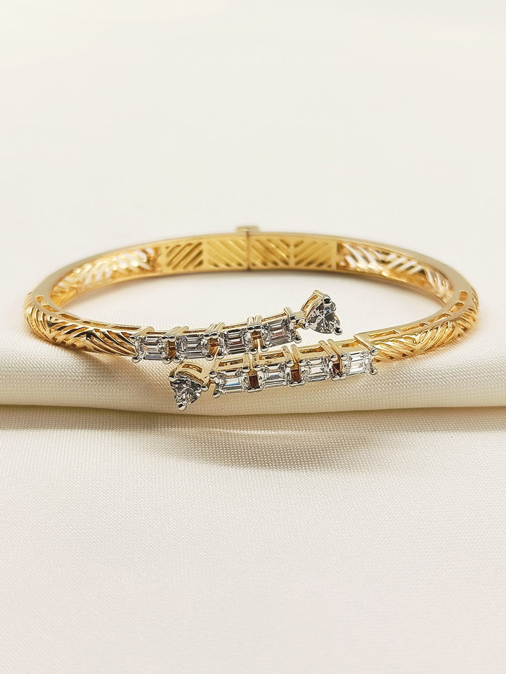 Erisha 92.5 Silver Swarovski Stone Bracelet - qivii