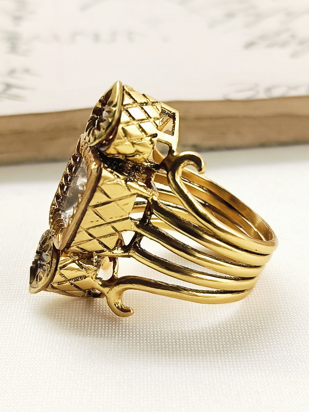 Aiyana 92.5 Silver Moissonite Finger Ring - qivii