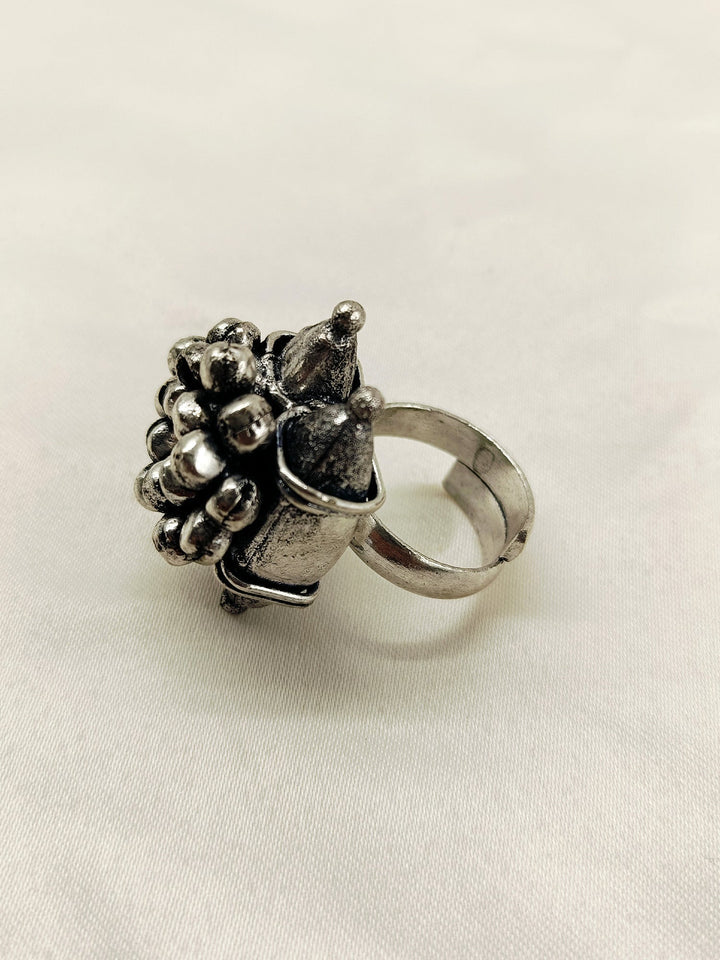 Aliya Plain Oxidized Finger Ring - qivii