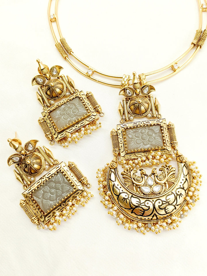 Asfiya Grey Boutique Necklace Set - qivii