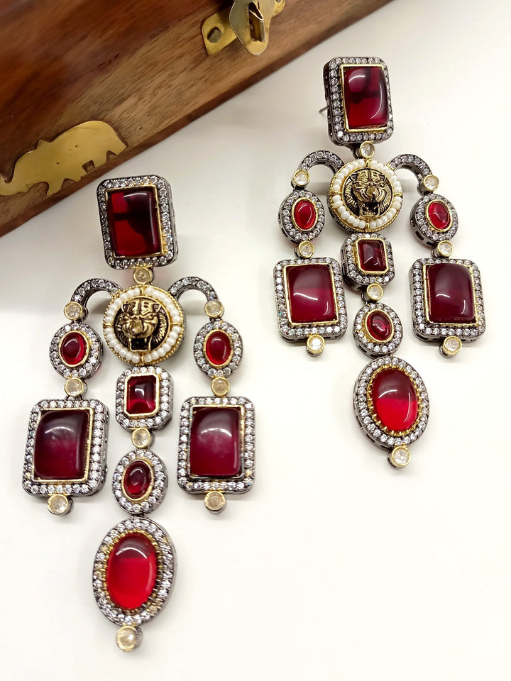 Beautiful and stunning earrings to beautify your style