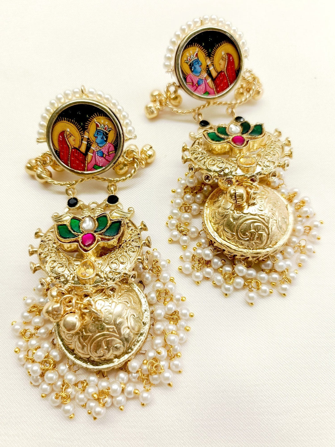  Beautiful and trendy jhumki earrings to elevate your look