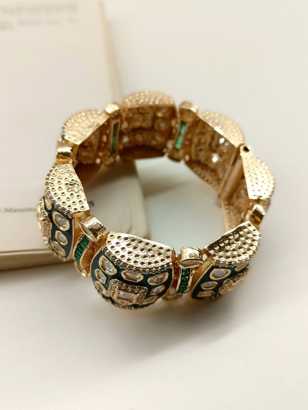Ahira Green Kundan Bracelet - qivii
