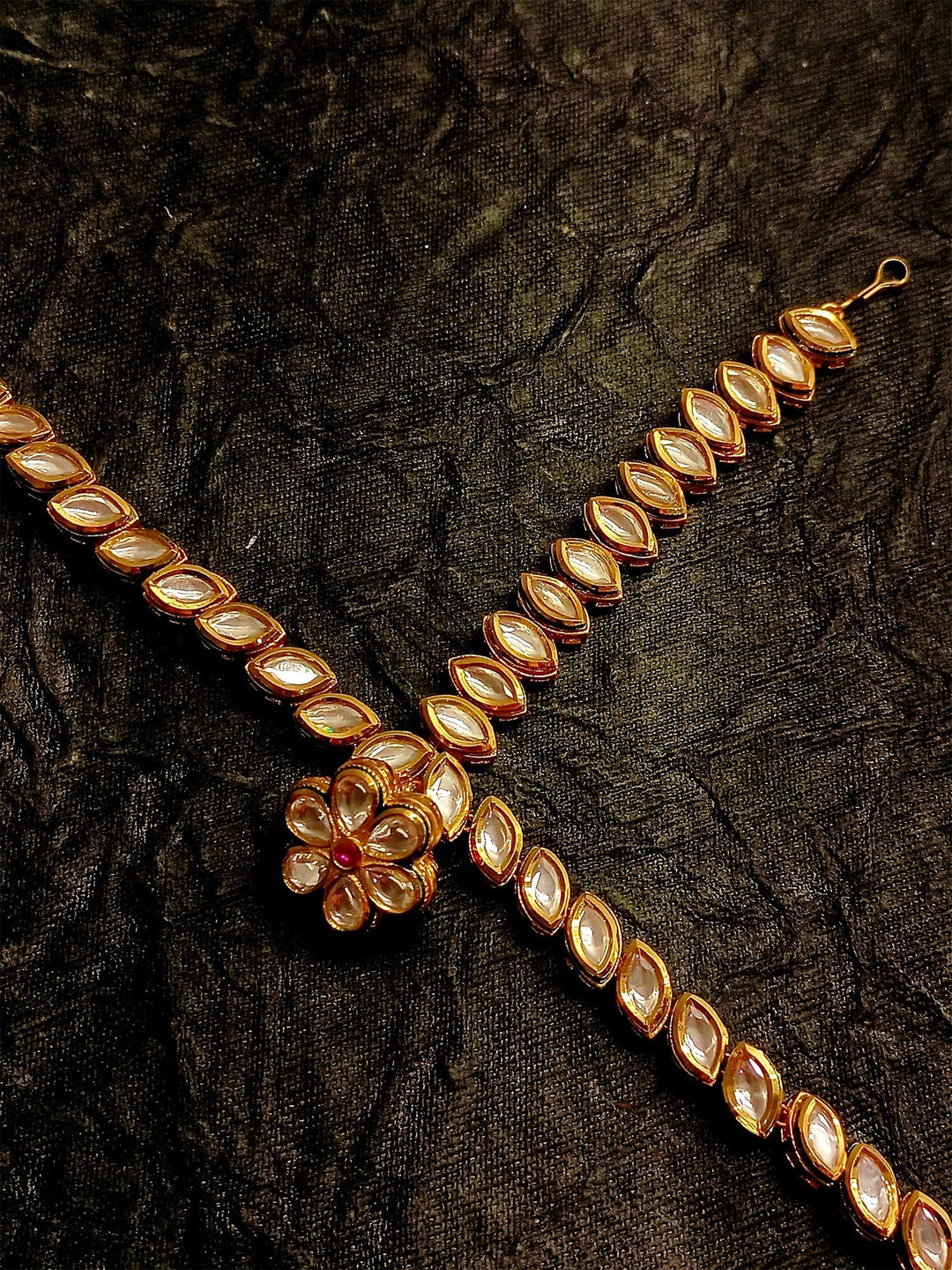 Jemini Majenta Kundan Mathapatti With Borla - qivii