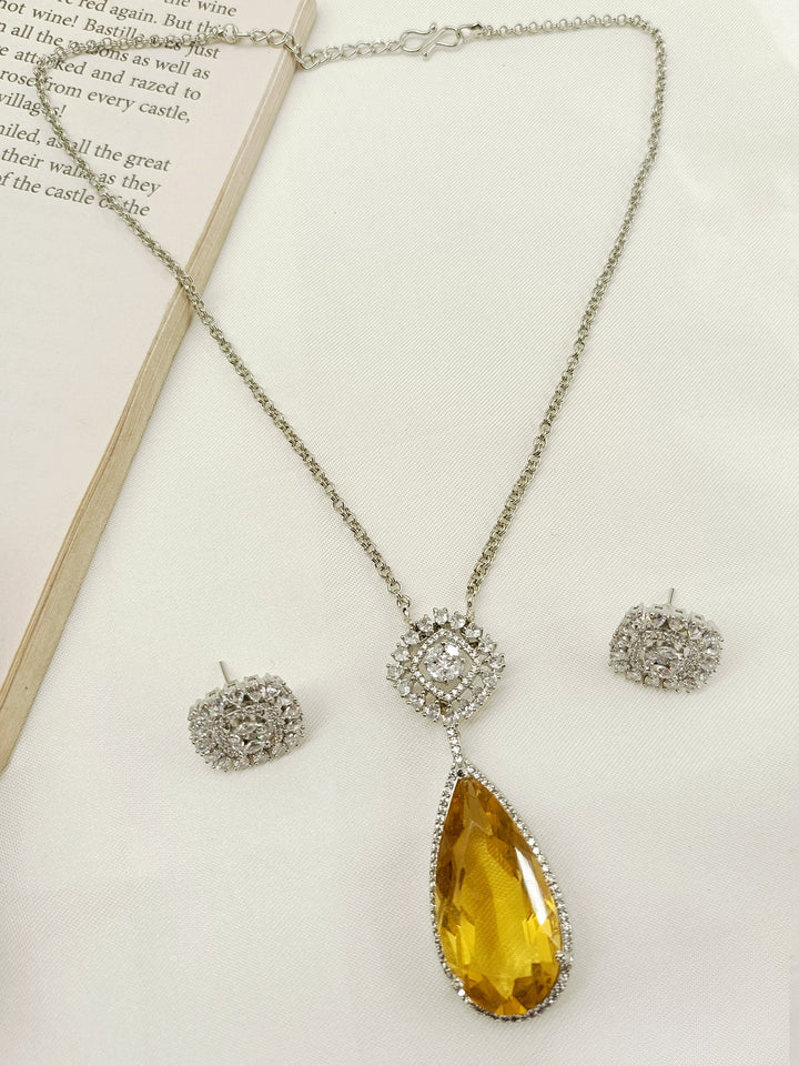 Victoria Yellow Swarovski Stone Pendant Set - qivii