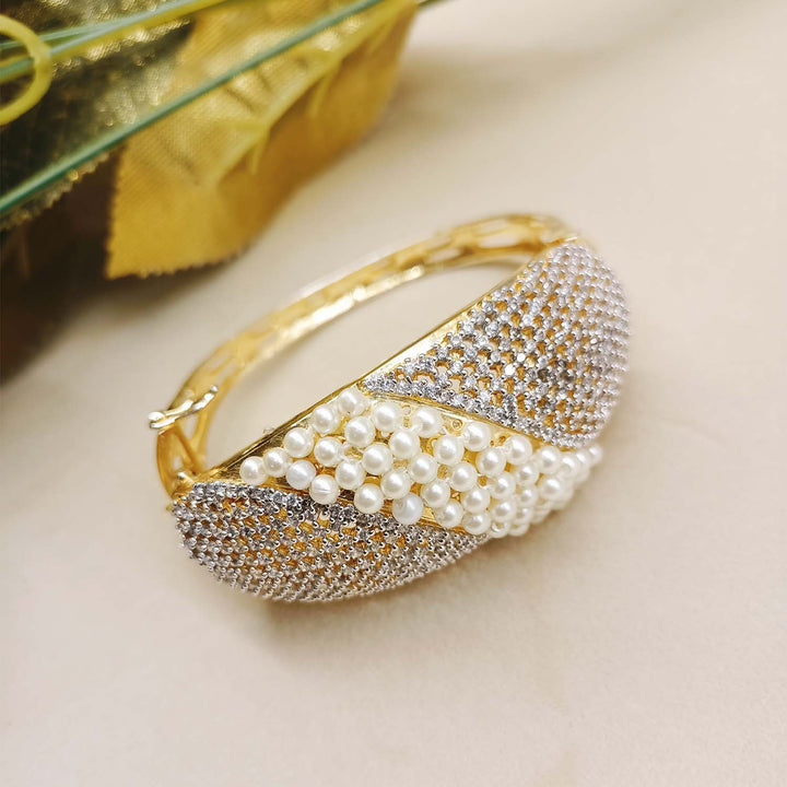 Vina Off White Beads Gold Plated American Daimond Bracelet - qivii