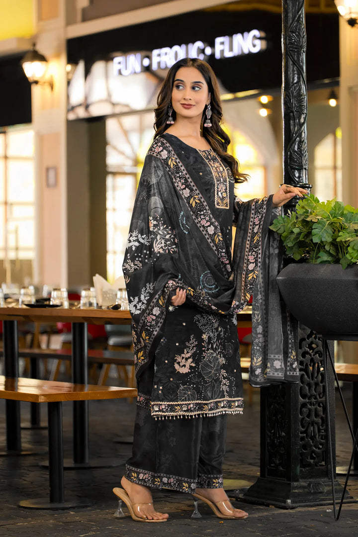Black Chinon Salwar Suit With Print & Hand Work - qivii
