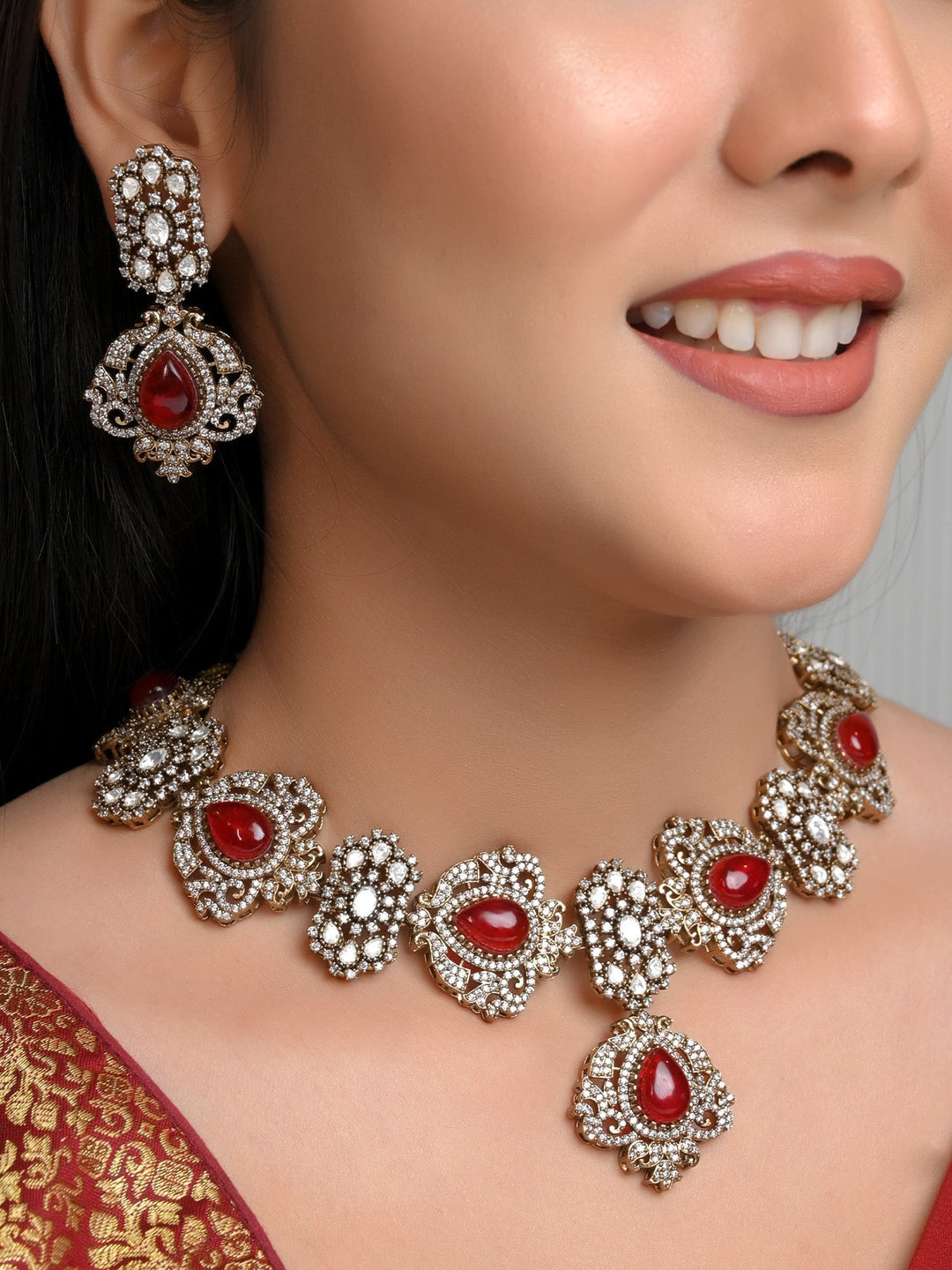 Elegant necklace set with American diamond setting for a timeless aesthetic