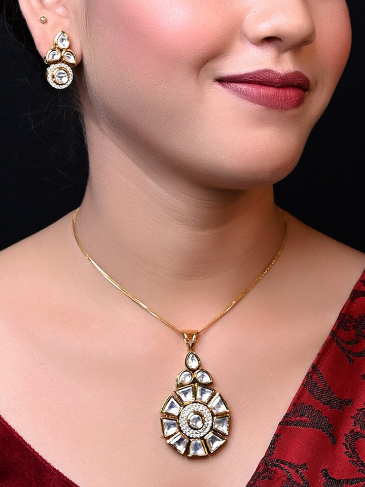  Elegant Purnima White Kundan Pendant Set featuring detailed Kundan work and gold-plated brass metal tops