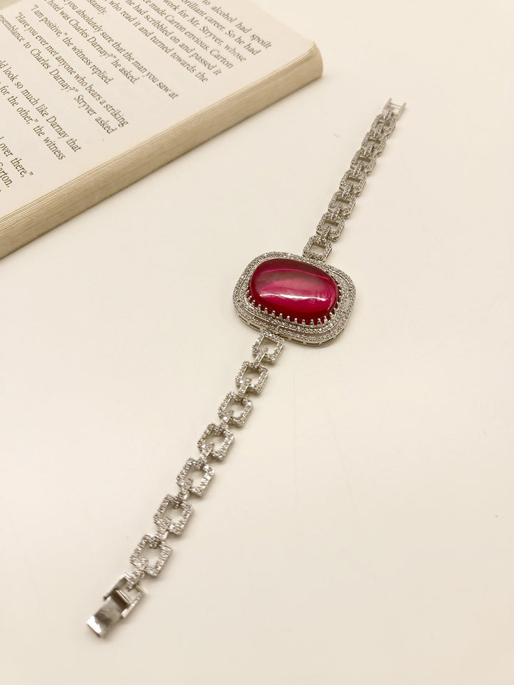  Elegant and timeless jewelry set for any occasion