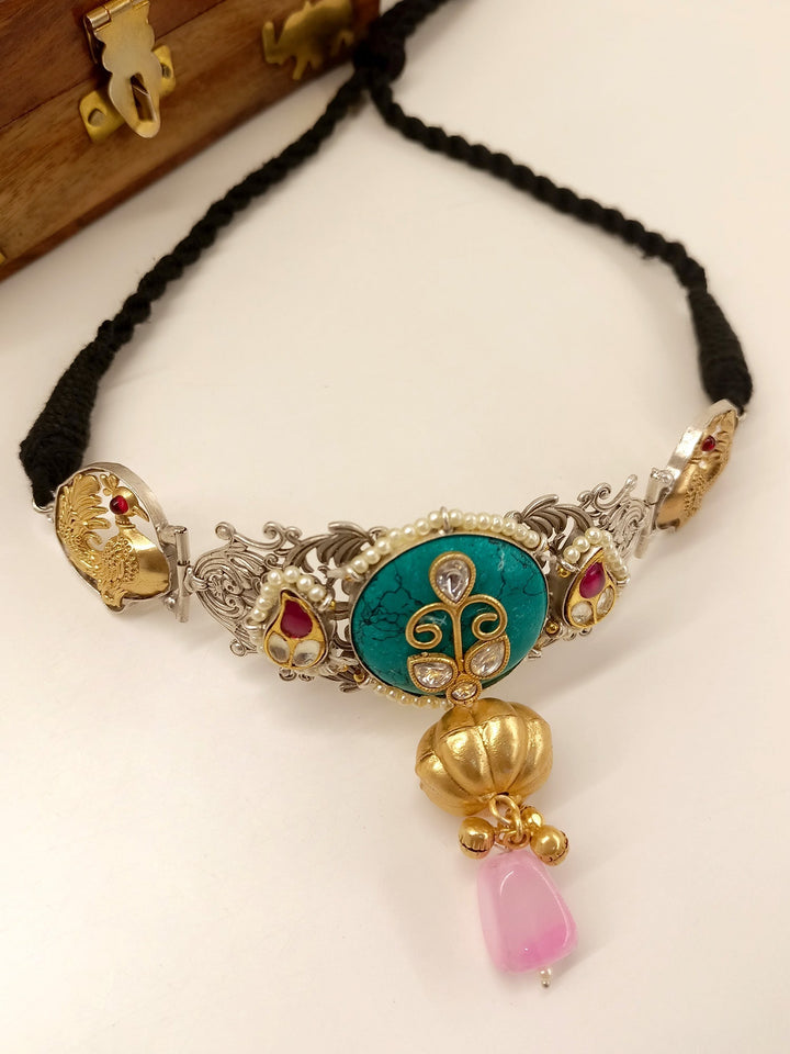 Dazzling Firozi Boutique Choker with Intricate Design and Sparkling Gems