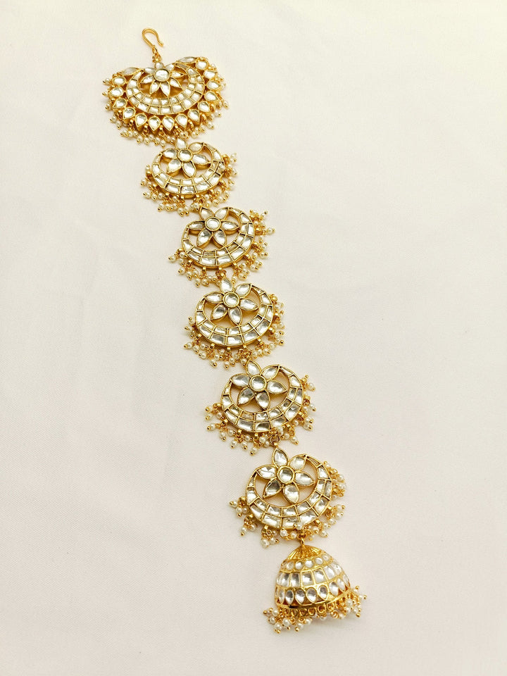 Madhurya White Braid Accessories In Kundan - qivii