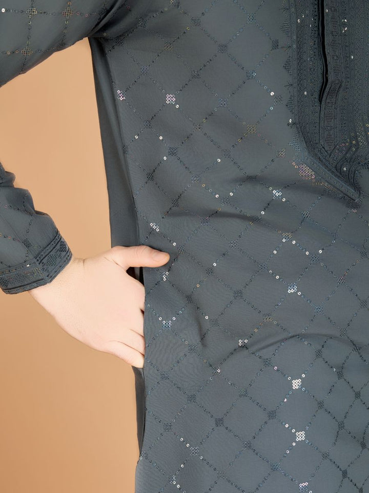 GREY VISCOSE SILK THREAD, SEQUENCE EMBROIDERED WORK KURTA SET - qivii