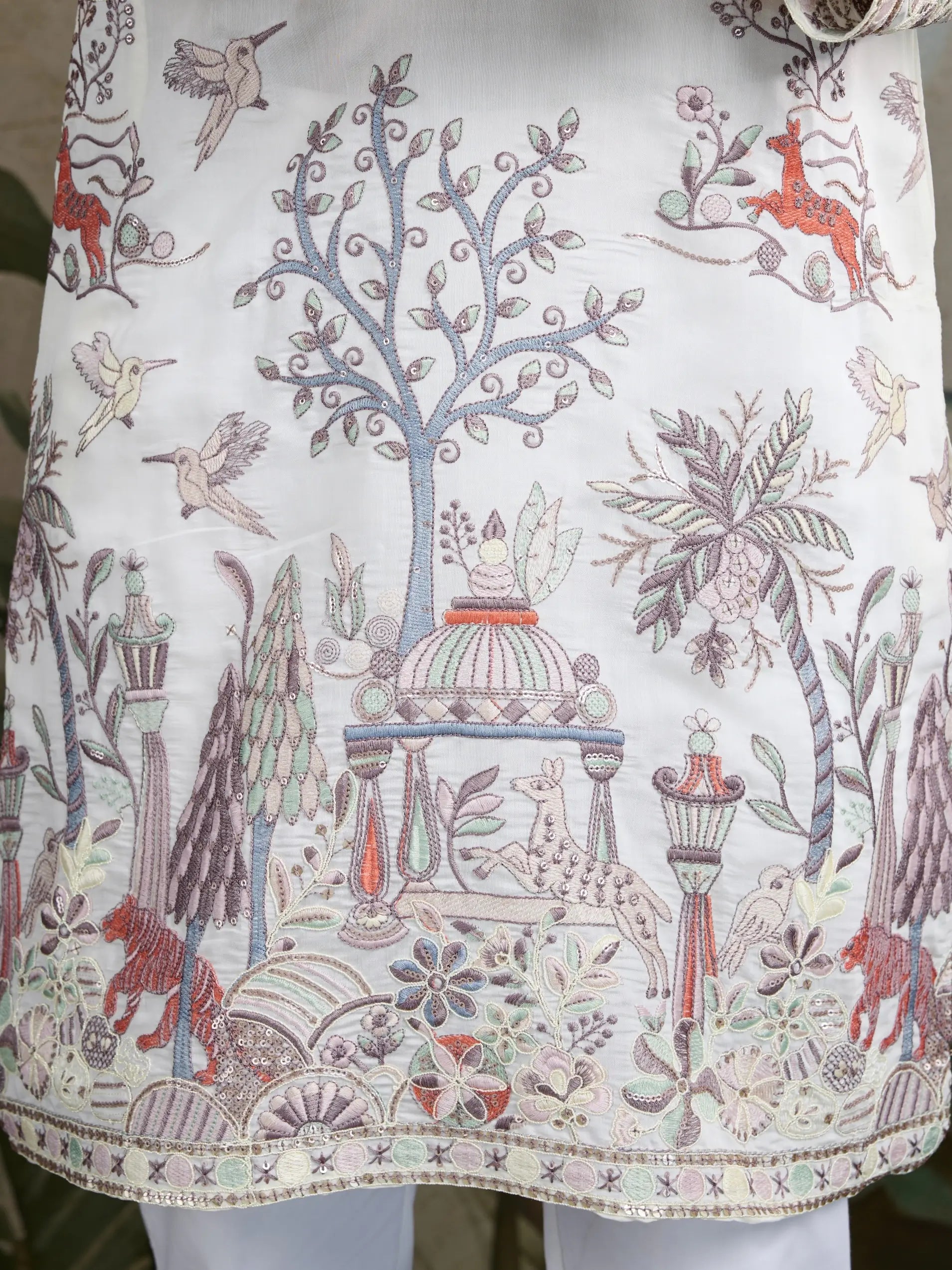 White Viscose Silk Thread & Sequence Embroidered Work Kurta With Pant