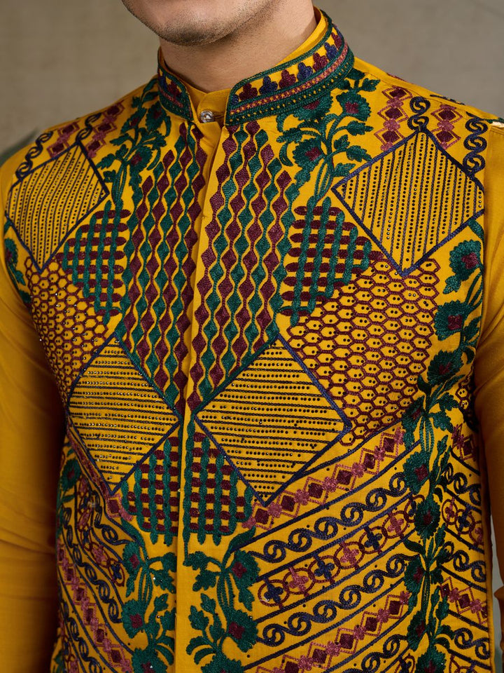 YELLOW VISCOSE SILK THREAD & SWAROVSKI EMBOIDERED WORK KURTA KOTI - qivii