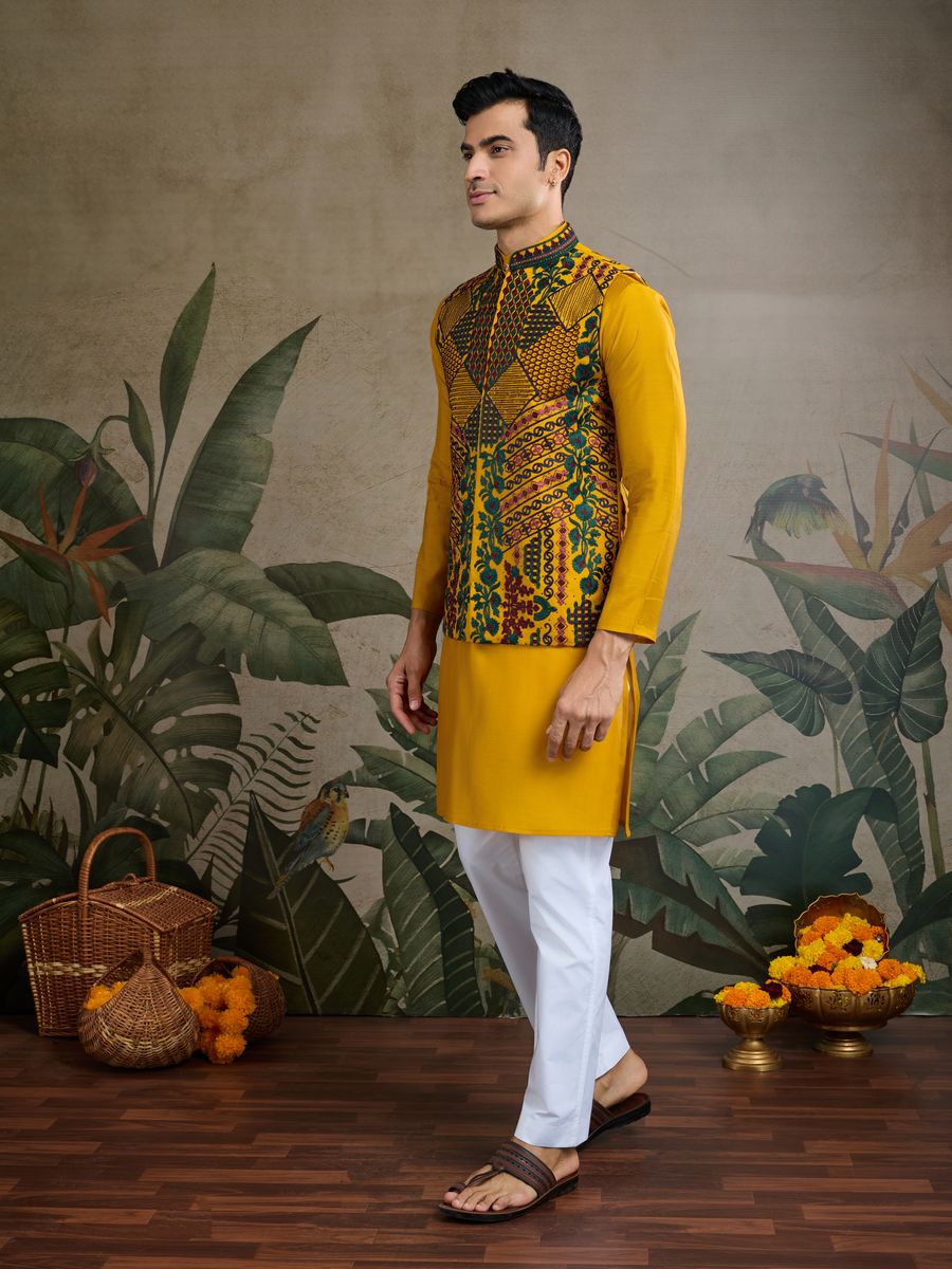 YELLOW VISCOSE SILK THREAD & SWAROVSKI EMBOIDERED WORK KURTA KOTI - qivii