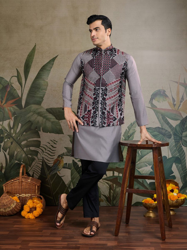 GREY VISCOSE SILK THREAD & SWAROVSKI EMBOIDERED WORK KURTA KOTI - qivii