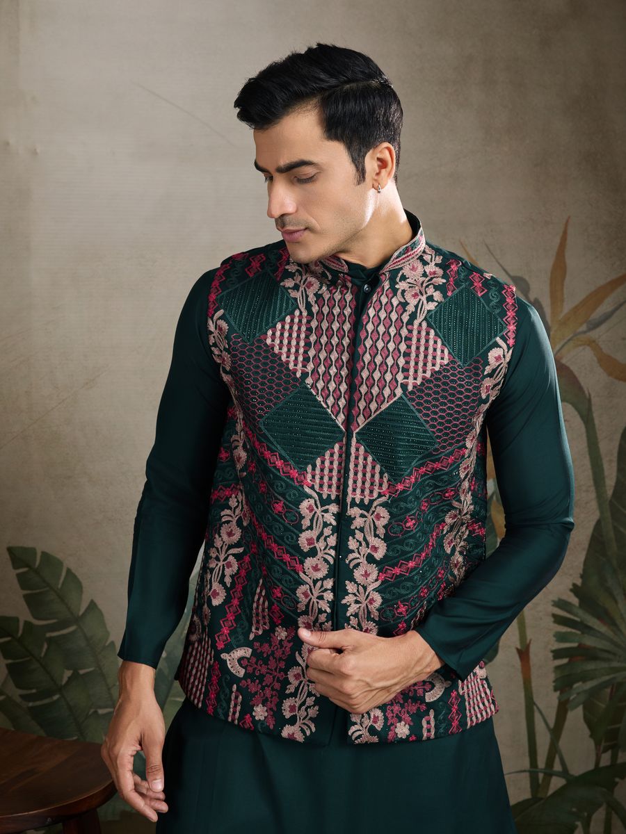 GREEN VISCOSE SILK THREAD & SWAROVSKI EMBOIDERED WORK KURTA KOTI - qivii